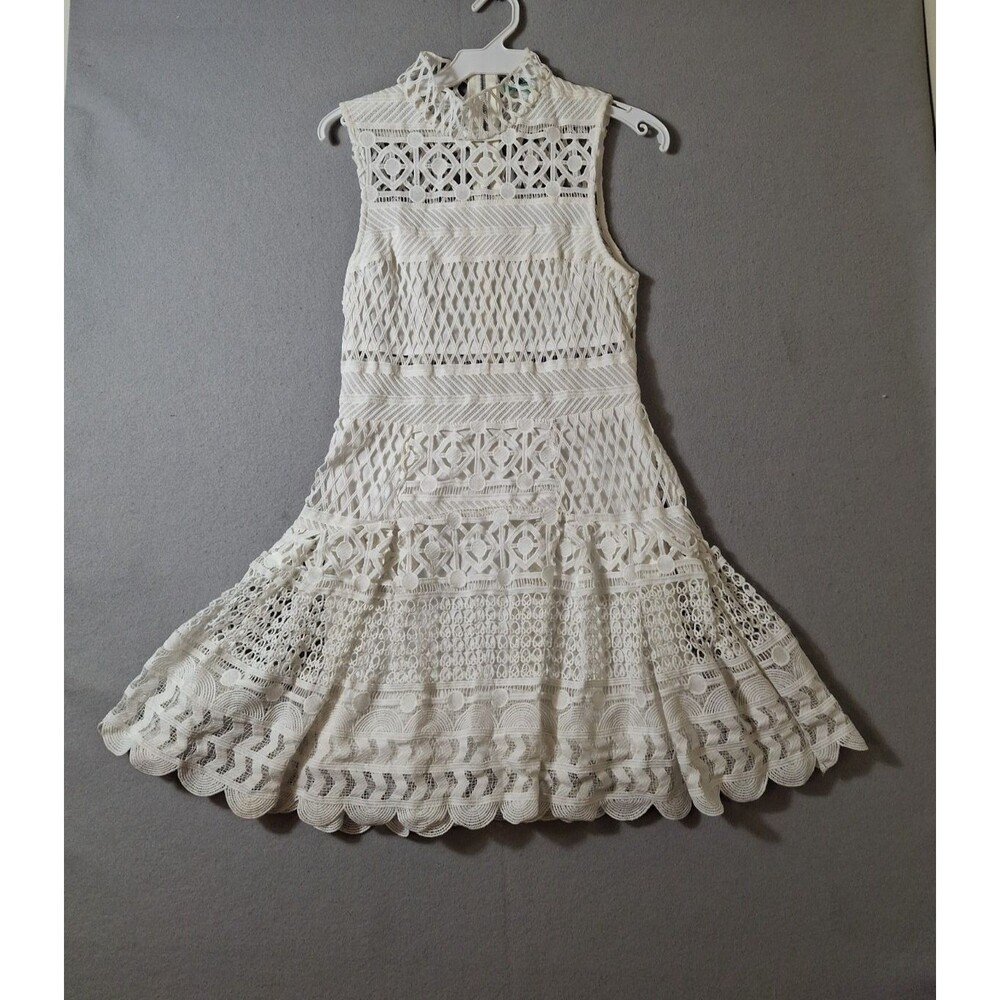 Karlie White Crochet Lace Mini Dress S Small Geometric Mock Neck Fit Flare Pleat
